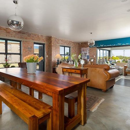 Stay At Friends Economic Rooms Malkopvlei 外观 照片