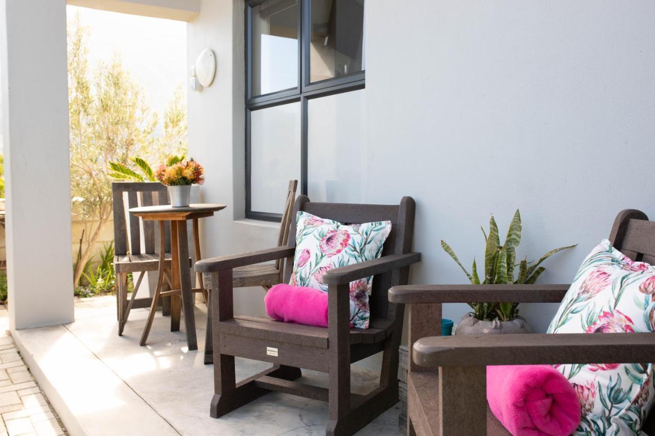 Stay At Friends Economic Rooms Malkopvlei 外观 照片