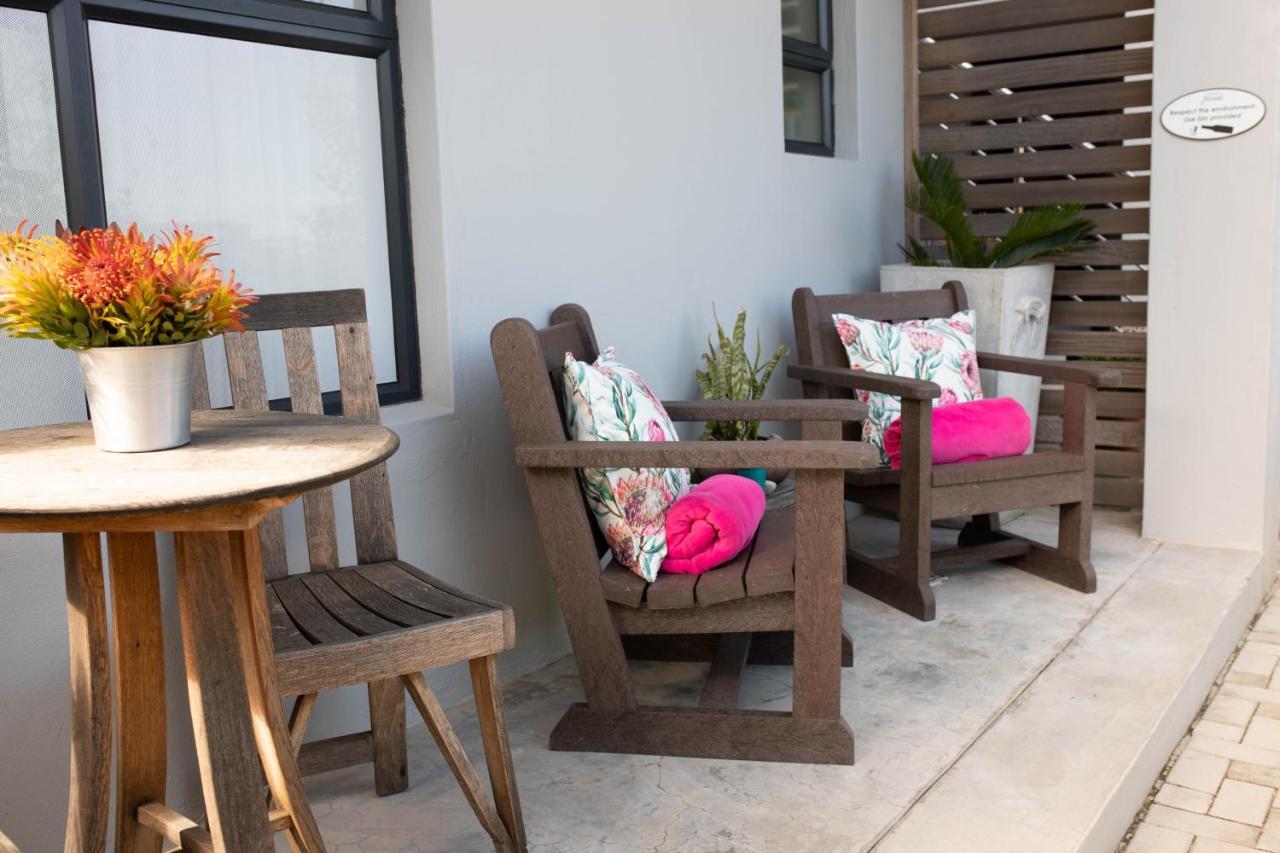 Stay At Friends Economic Rooms Malkopvlei 外观 照片